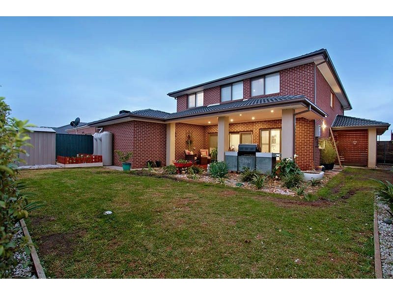 15 Muirfield Street, Deer Park VIC 3023