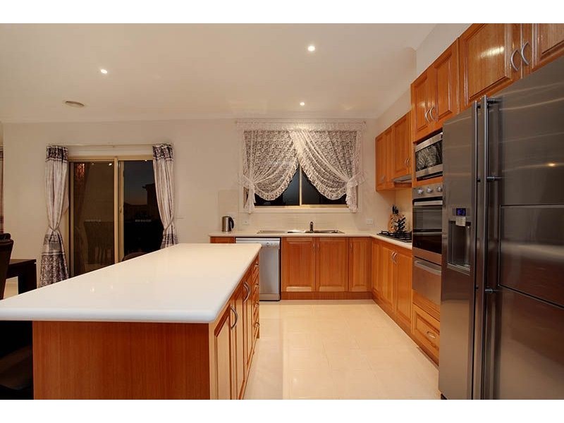 10 Appleby Loop, Derrimut VIC 3030