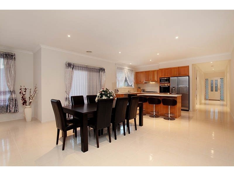 10 Appleby Loop, Derrimut VIC 3030