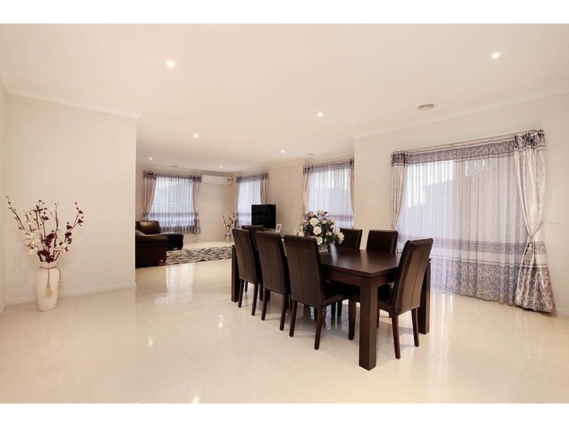 10 Appleby Loop, Derrimut VIC 3030