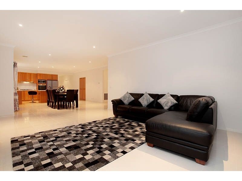 10 Appleby Loop, Derrimut VIC 3030