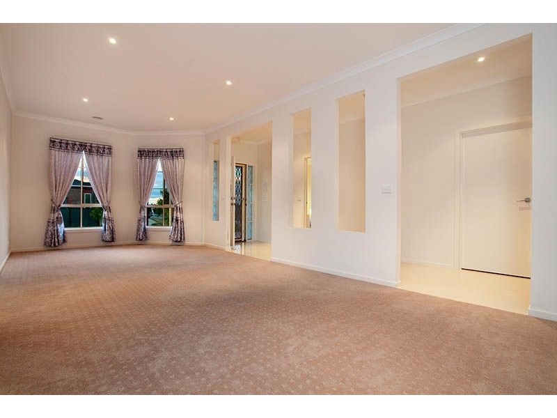 10 Appleby Loop, Derrimut VIC 3030