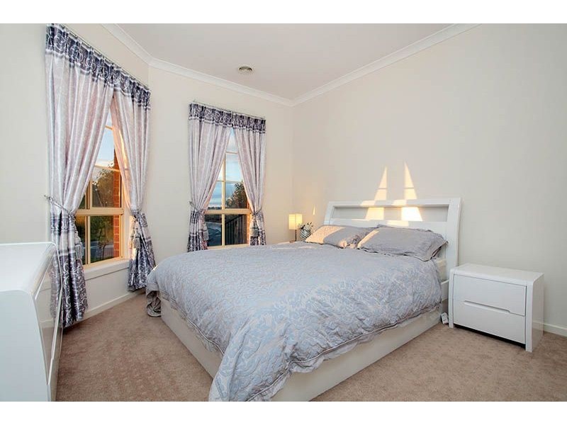 10 Appleby Loop, Derrimut VIC 3030