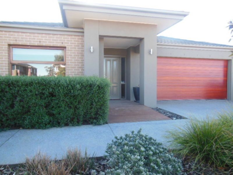 8 Delaney Boulevard, Williams Landing VIC 3027