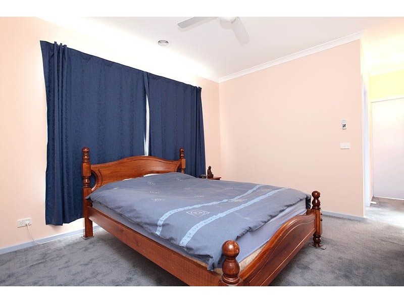 9 Billy Buttons Avenue, Cairnlea VIC 3023