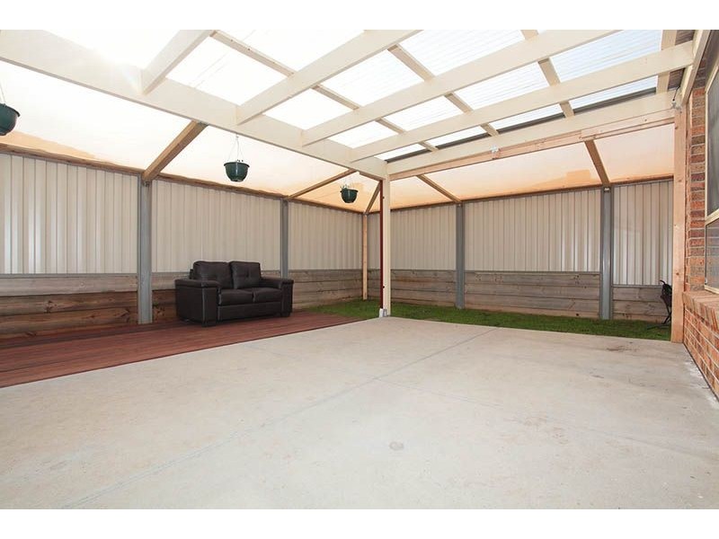 9 Billy Buttons Avenue, Cairnlea VIC 3023