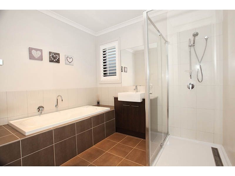 4 Grosvenor Crescent, Derrimut VIC 3030