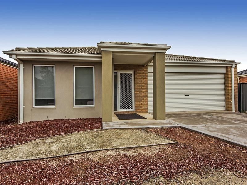 15 Dartmouth Chase, Derrimut VIC 3030
