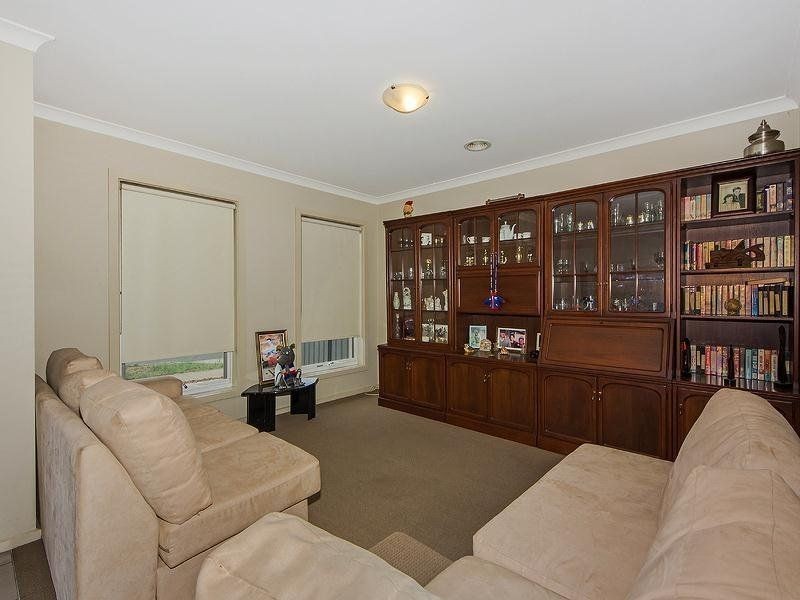 15 Dartmouth Chase, Derrimut VIC 3030