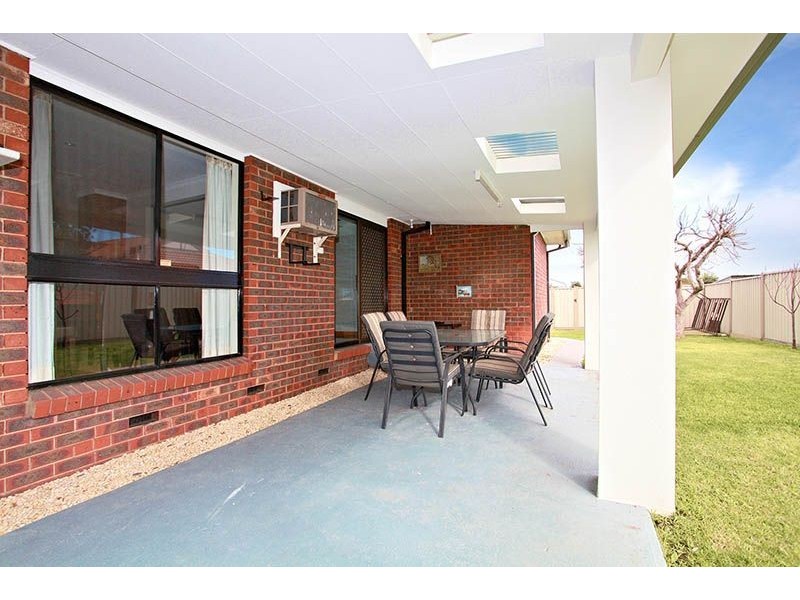 23 Tarlee Drive, Albanvale VIC 3021