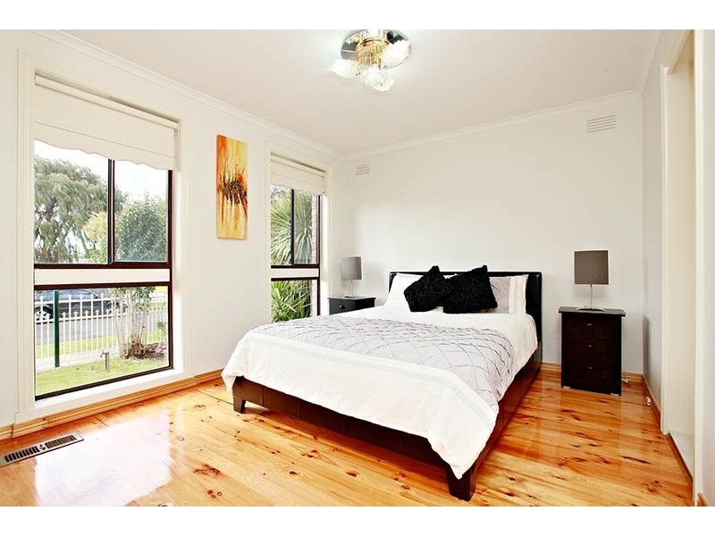 23 Tarlee Drive, Albanvale VIC 3021