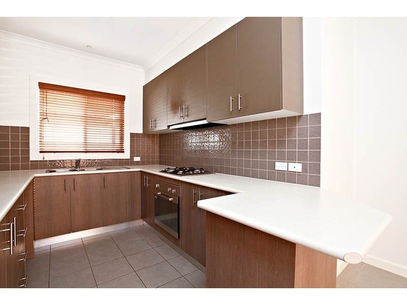 10 Gurnung Drive, Cairnlea VIC 3023