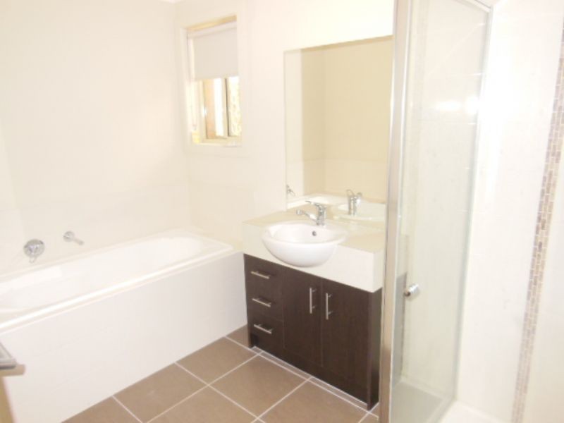 20 Longfield Way, Deer Park VIC 3023