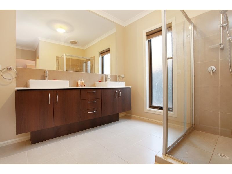 13 Walmer Road, Derrimut VIC 3030