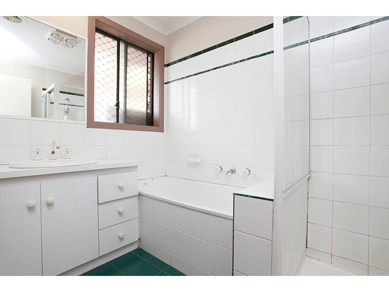 1/42 Lewin Street, Deer Park VIC 3023