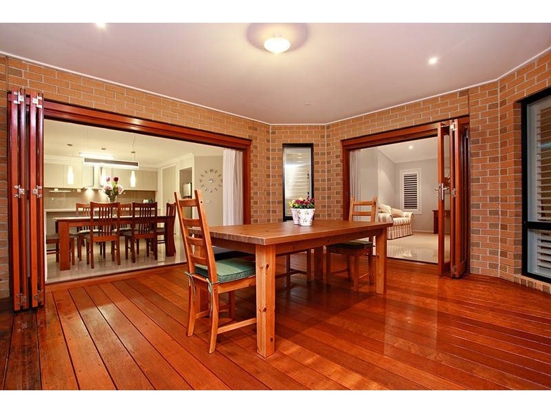 18 Bowmont Drive, Derrimut VIC 3030