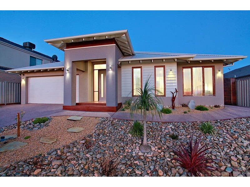 7 Turitable Way, Caroline Springs VIC 3023