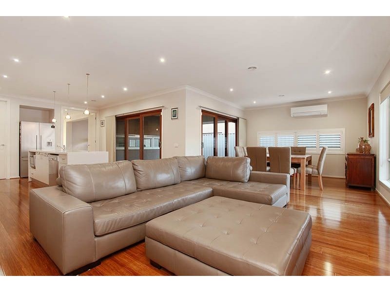 7 Turitable Way, Caroline Springs VIC 3023