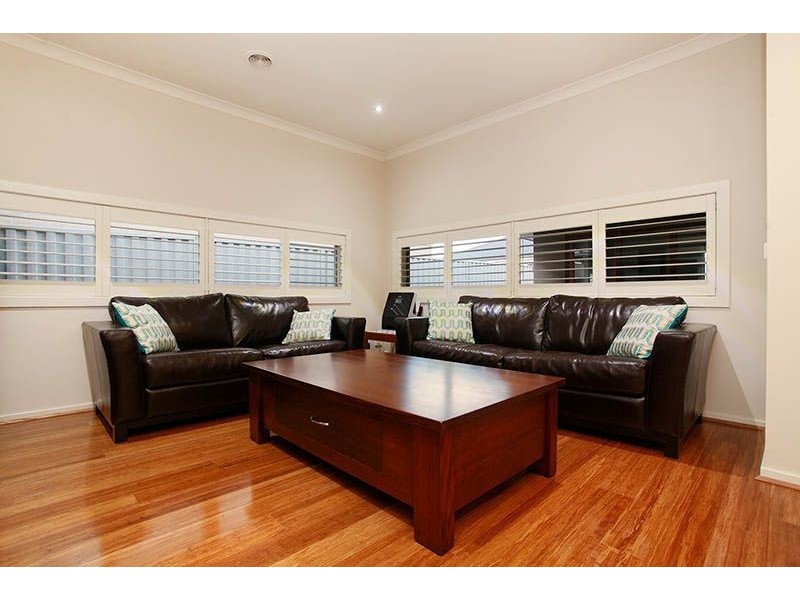 7 Turitable Way, Caroline Springs VIC 3023