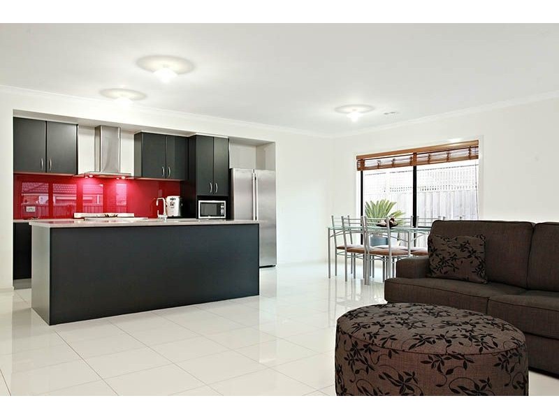 11 St Leonards Avenue, Derrimut VIC 3030