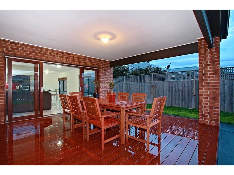 11 St Leonards Avenue, Derrimut VIC 3030