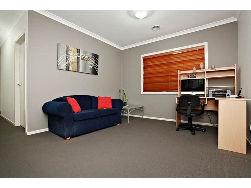 11 St Leonards Avenue, Derrimut VIC 3030