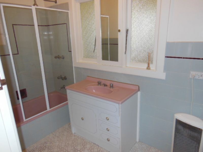 7 Montasell Avenue, Deer Park VIC 3023