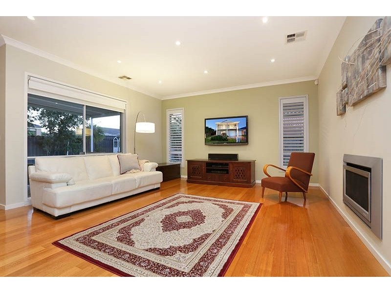68 Capesthorne Drive, Derrimut VIC 3030