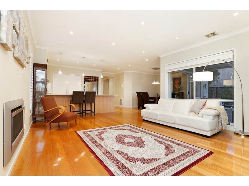 68 Capesthorne Drive, Derrimut VIC 3030