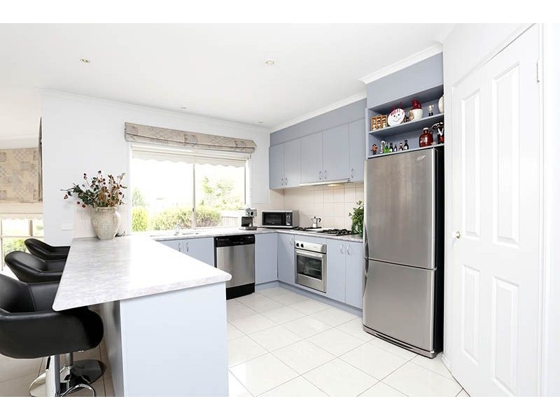 11 Tussock Grove, Cairnlea VIC 3023