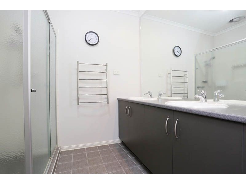 21 Berkeley Crescent, Derrimut VIC 3030