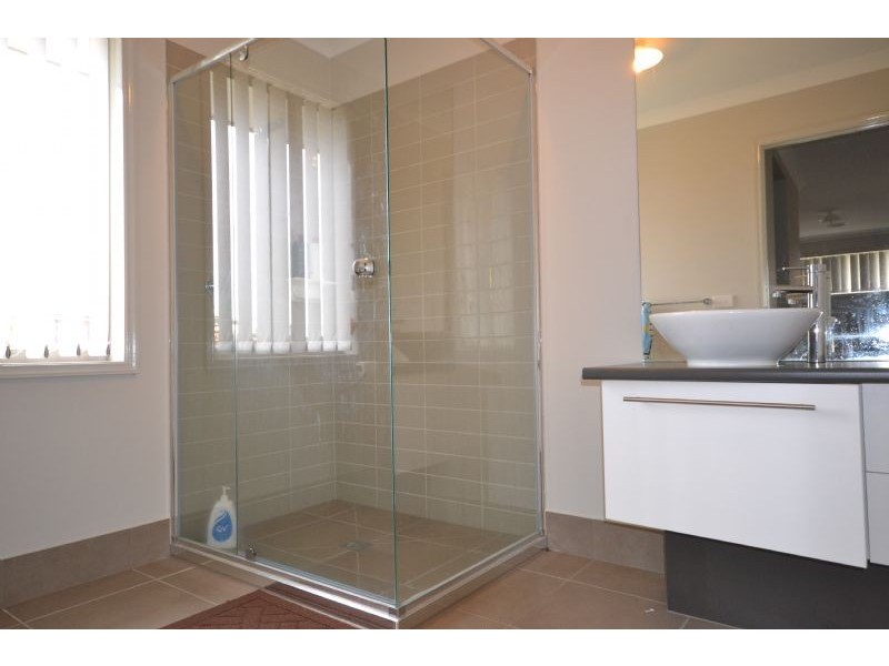 2 Sarah Street, Sunshine VIC 3020