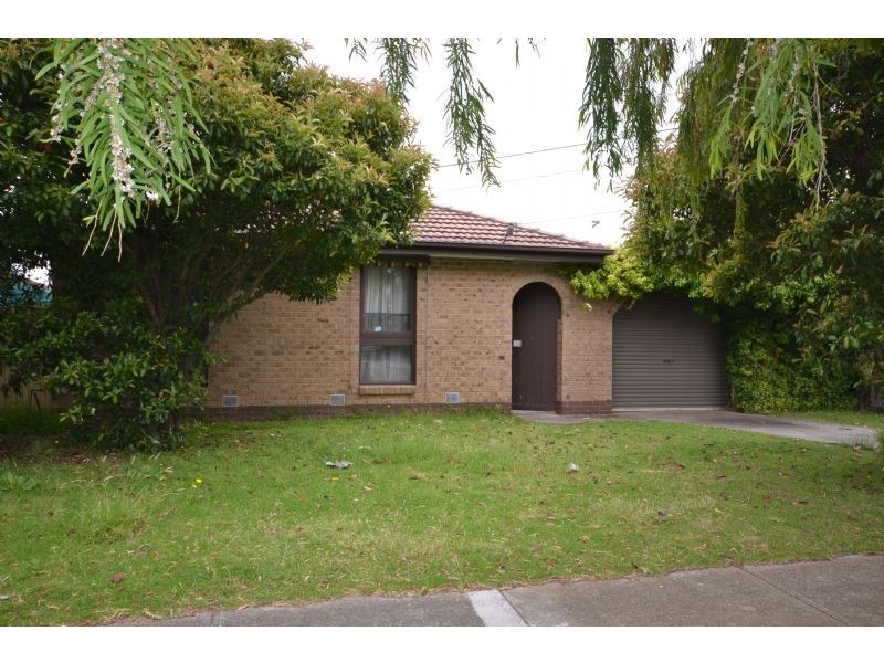 8 Hovell Street, Deer Park VIC 3023