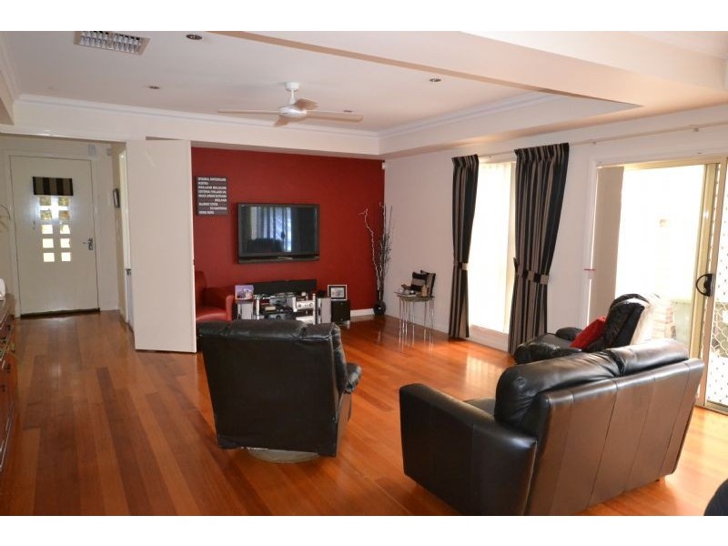 81 Gurnung Drive, Cairnlea VIC 3023