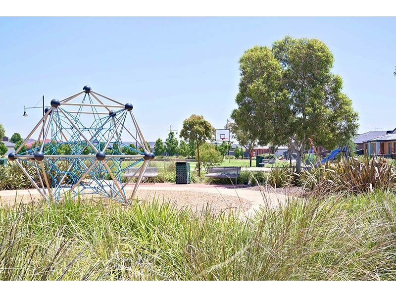 12 Leeds Walkway, Derrimut VIC 3030