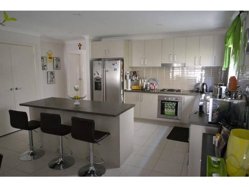 16 Moondani Avenue, Cairnlea VIC 3023