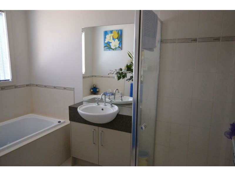 16 Moondani Avenue, Cairnlea VIC 3023