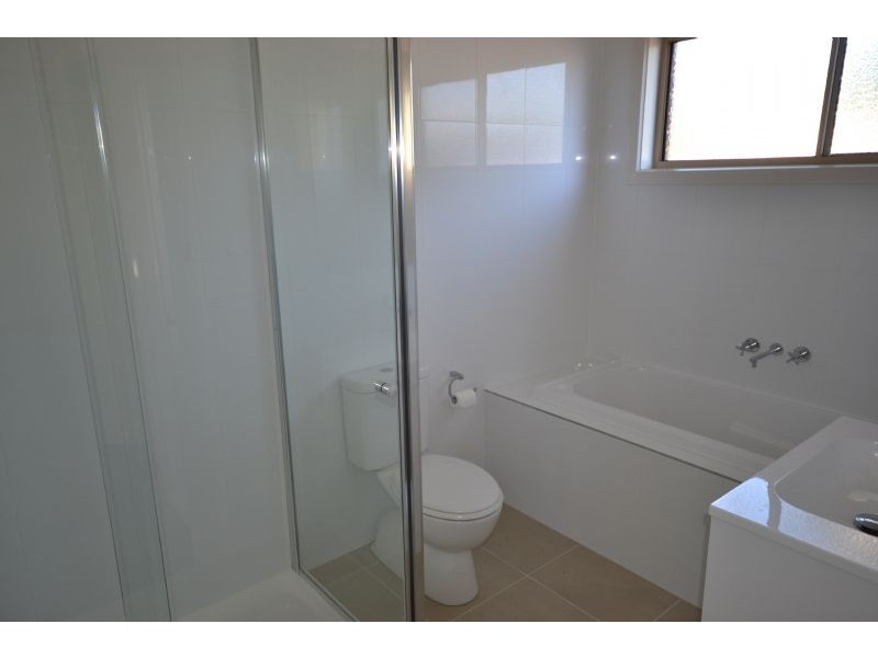 2/3 Maxweld Street, Ardeer VIC 3022