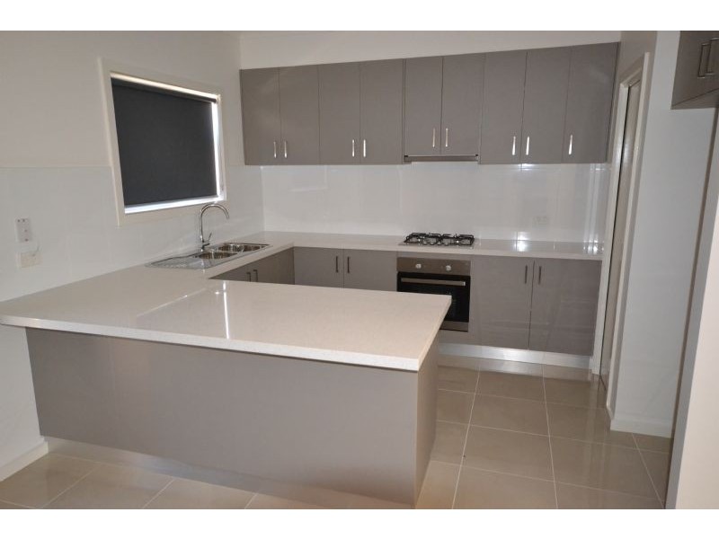 2/3 Maxweld Street, Ardeer VIC 3022