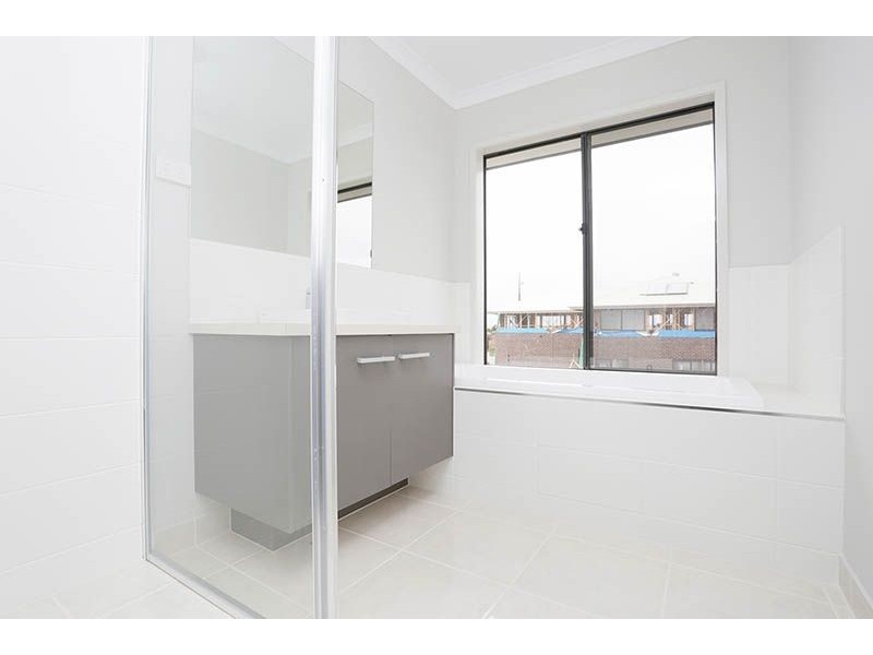 28 Adams Avenue, Plumpton VIC 3335