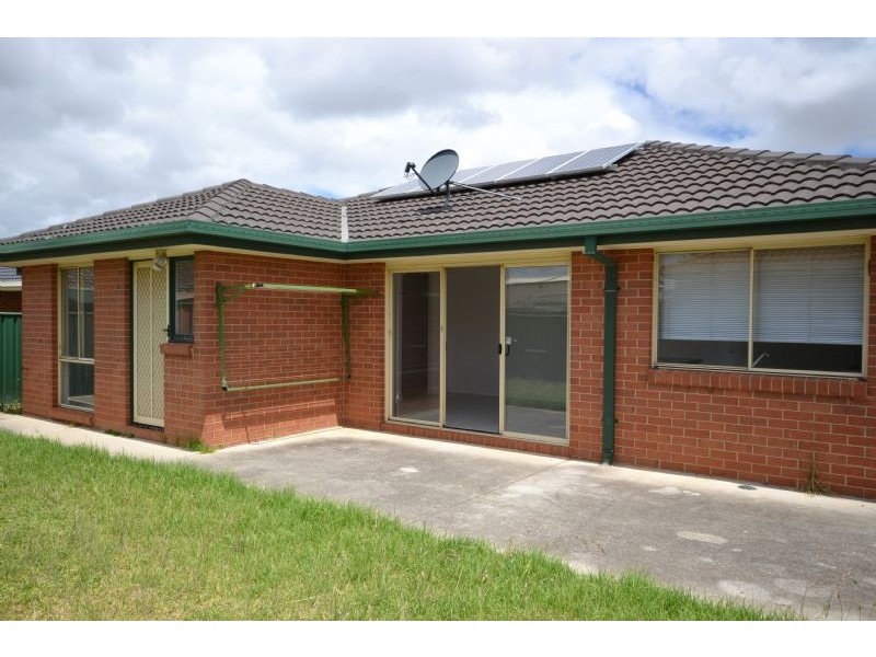 20 Lewis Avenue, Burnside VIC 3023