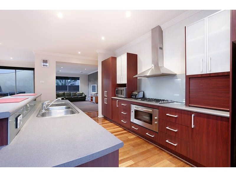 27 Windsor Boulevard, Derrimut VIC 3030