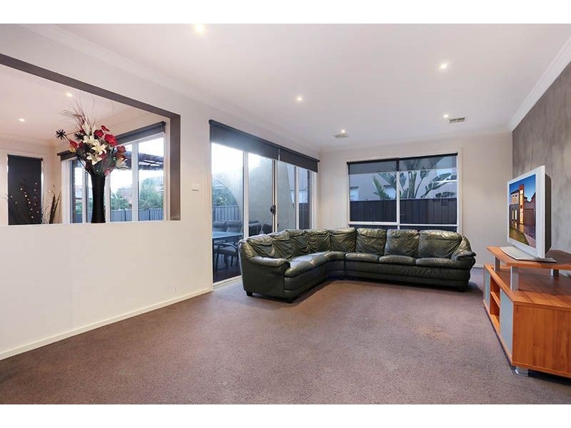 27 Windsor Boulevard, Derrimut VIC 3030