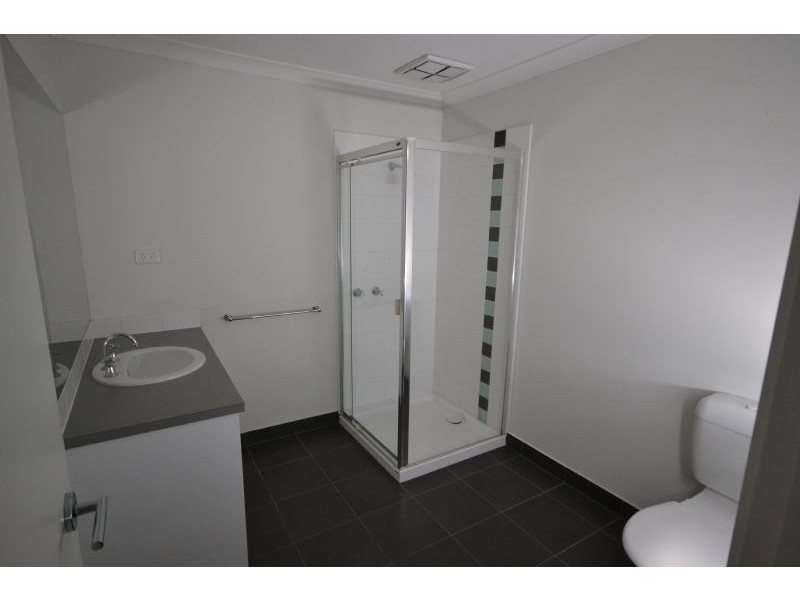 24 Hatfield Place, Deer Park VIC 3023
