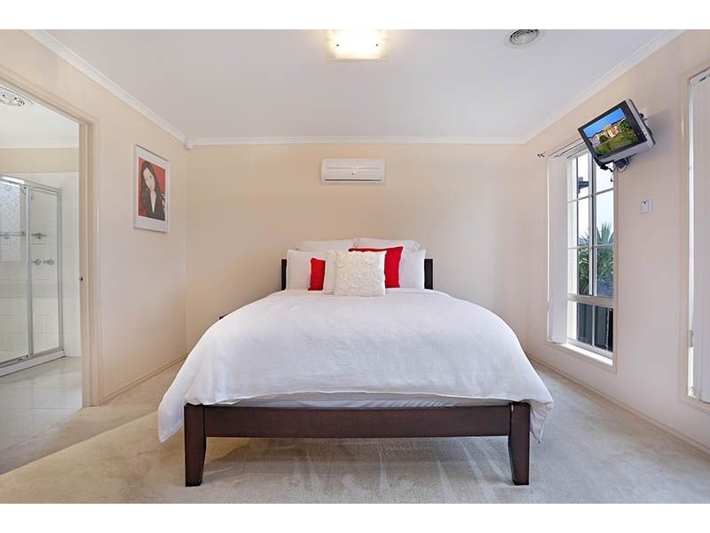 43 Chartwell Crescent, Derrimut VIC 3030