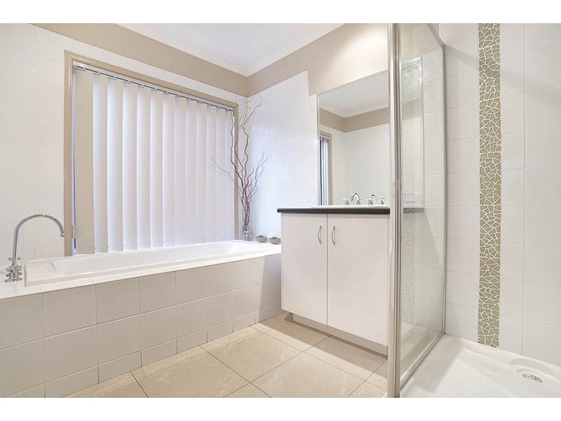 43 Chartwell Crescent, Derrimut VIC 3030