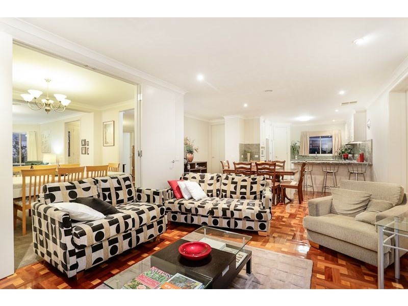 10 Chiswick Crescent, Derrimut VIC 3030