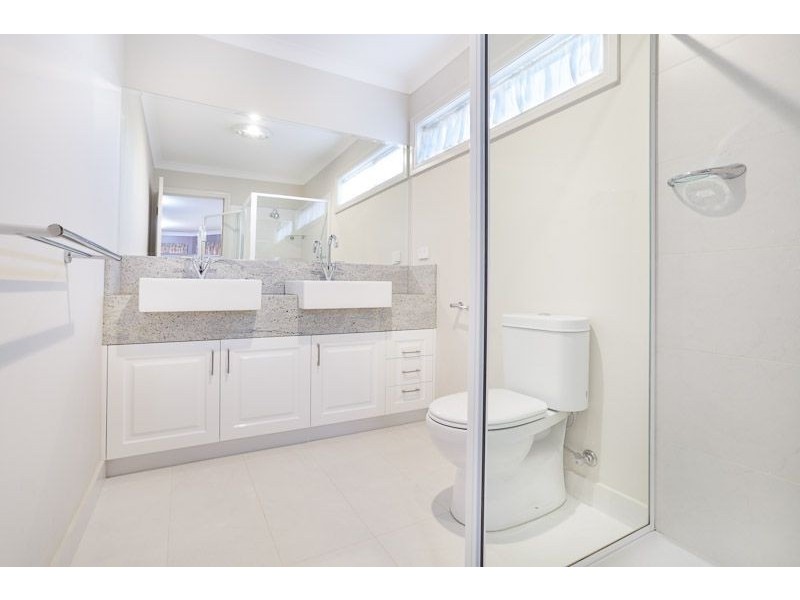 10 Chiswick Crescent, Derrimut VIC 3030