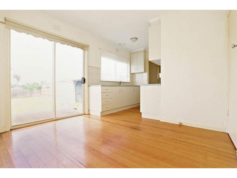 78 Welwyn Pde, Deer Park VIC 3023