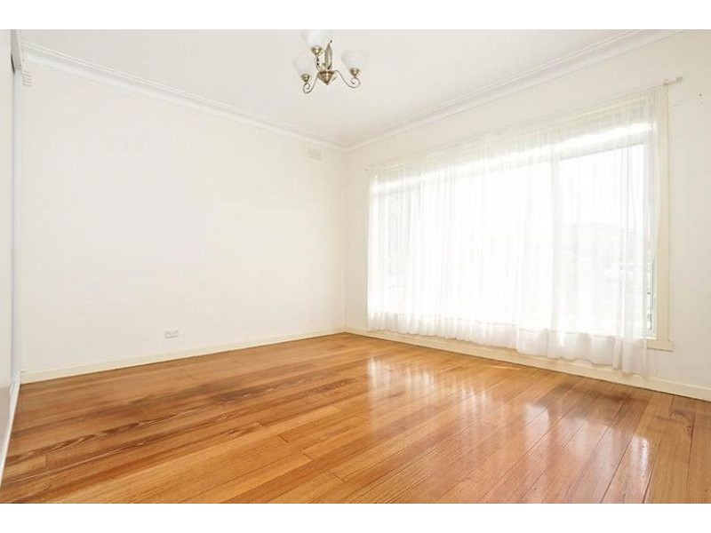 78 Welwyn Pde, Deer Park VIC 3023